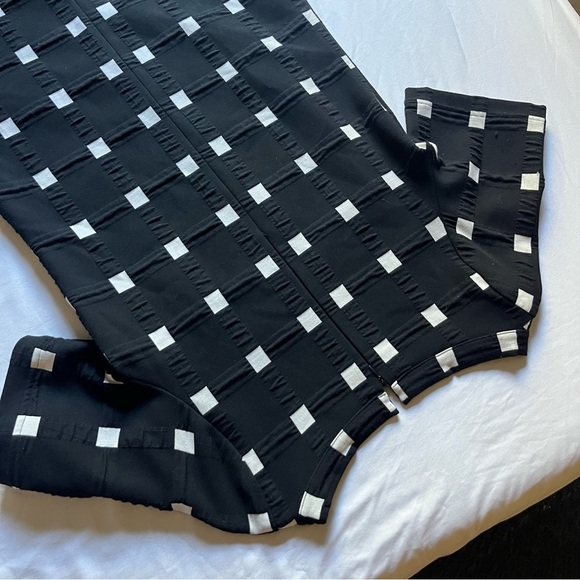 BABETTE SF black and white window pane geo print short sleeve lagenlook midi - Picture 4 of 5